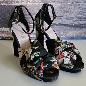 Chinese Laundry of Los Angeles Open Toe Heels